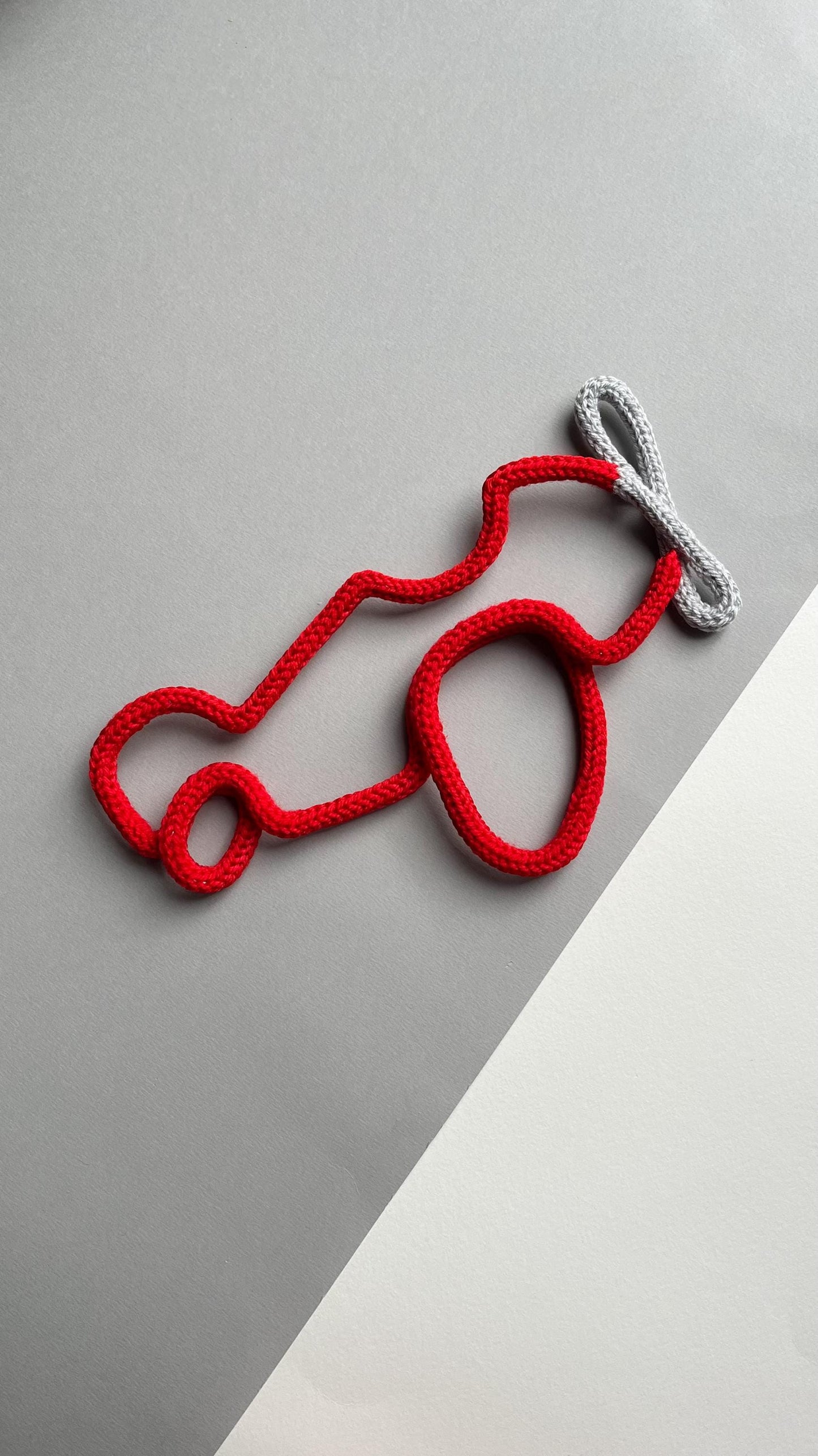 Knitted Wire Transport Vehicle