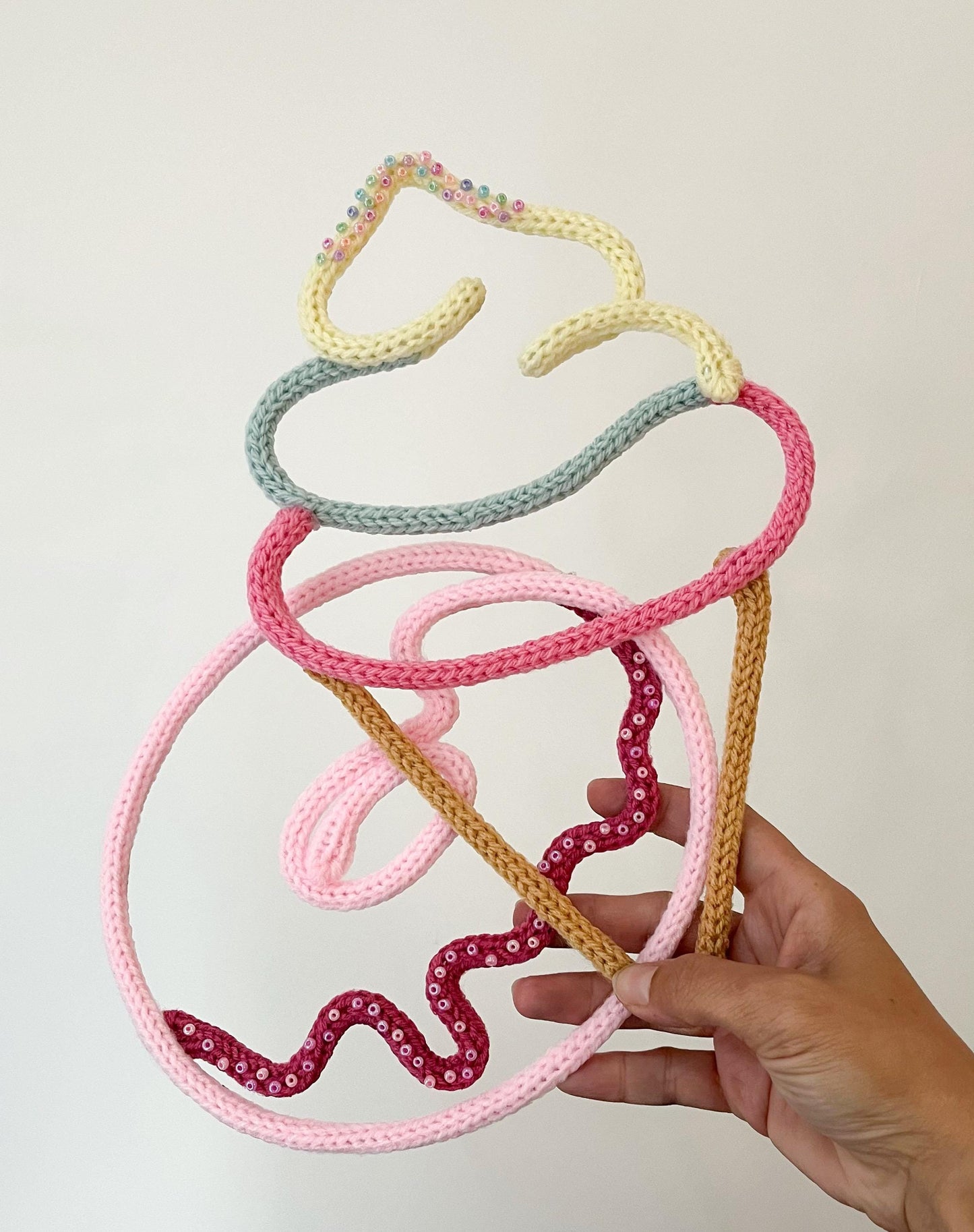 Knitted wire desserts
